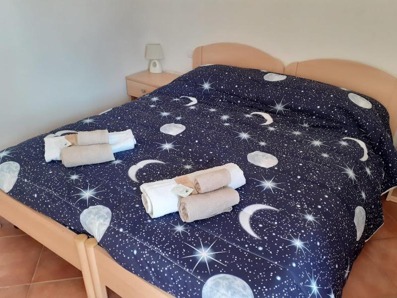 Hotel Bena E Traes Laerru Eksteriør billede